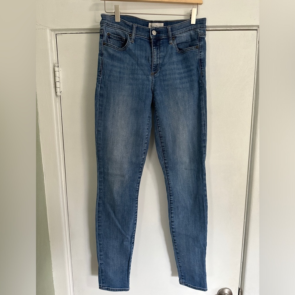 GAP 30T  True Skinny